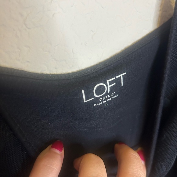 3 pack of Large Loft tank tops - Picture 4 of 11